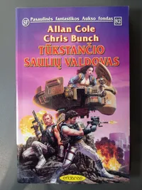 Tūkstančio saulių valdovas (PFAF 82) knygos viršelis